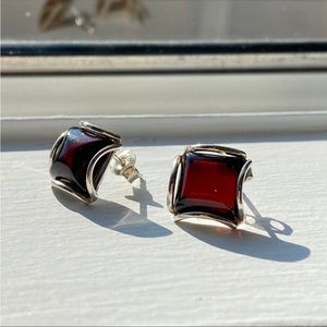 New 925 Sterling Sliver Red Garnet Square Stud Earrings